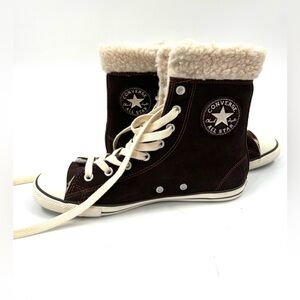 Converse All Stars Dainty Hi Tops Women 7M Chocolate Brown Suede and Sherpa